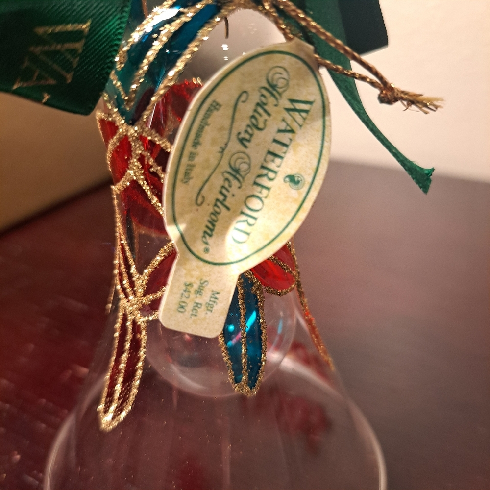 Waterford Holiday Heirlooms Lismore Bell 2000 Christmas Ornament - Picture 4 of 11